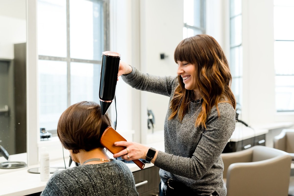 Natürliche Balayage-Technik im Salon Happy Hair Berlin